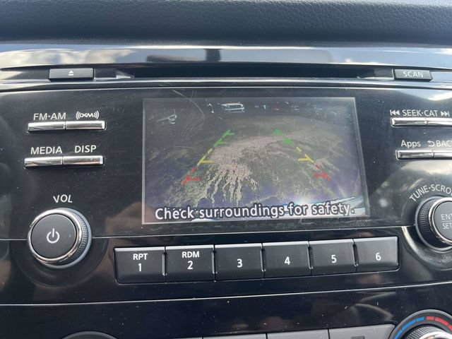 Used 2016 Nissan Rogue S FWD image 27
