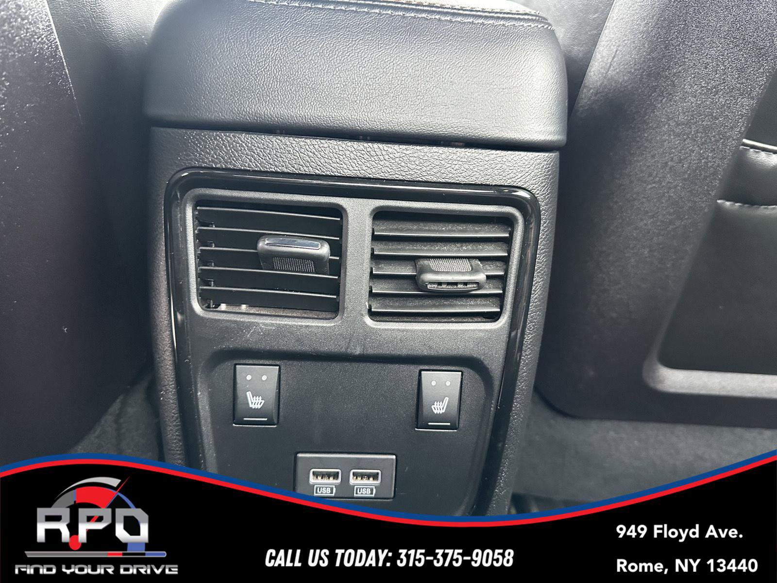 Used 2019 Dodge Charger SXT w/ Plus Group image 29