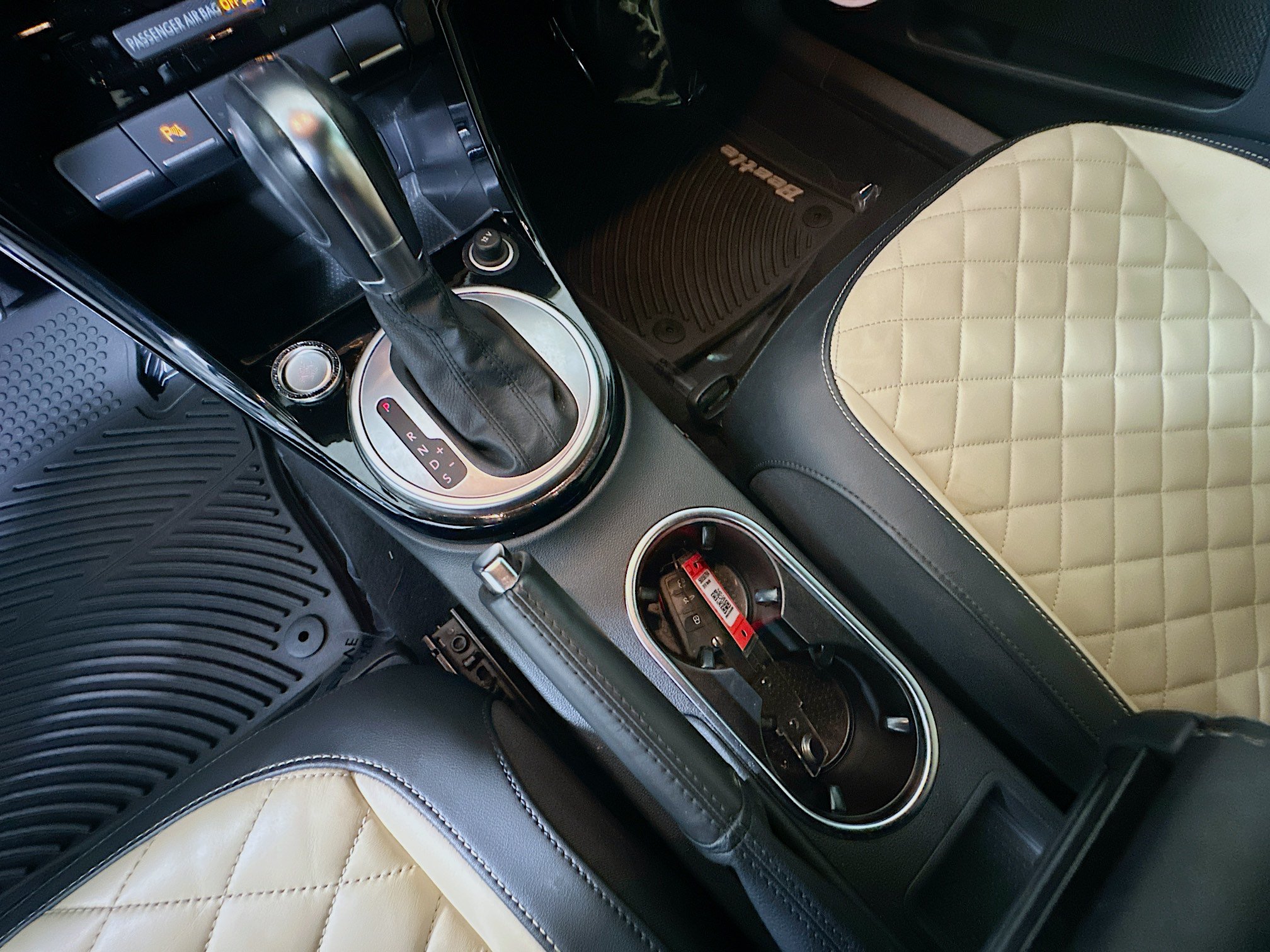 Used 2019 Volkswagen Beetle 2.0T Final Edition SEL FWD image 22