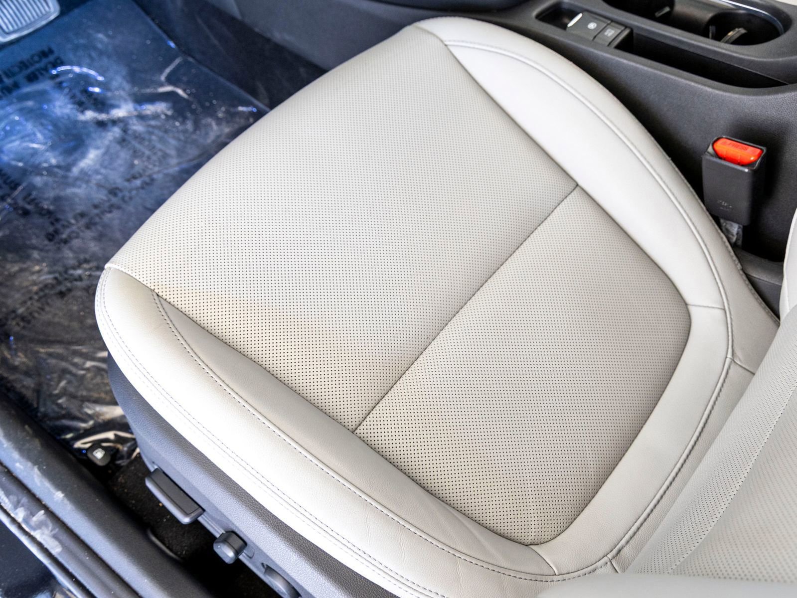 Used 2023 Hyundai Kona Limited image 19