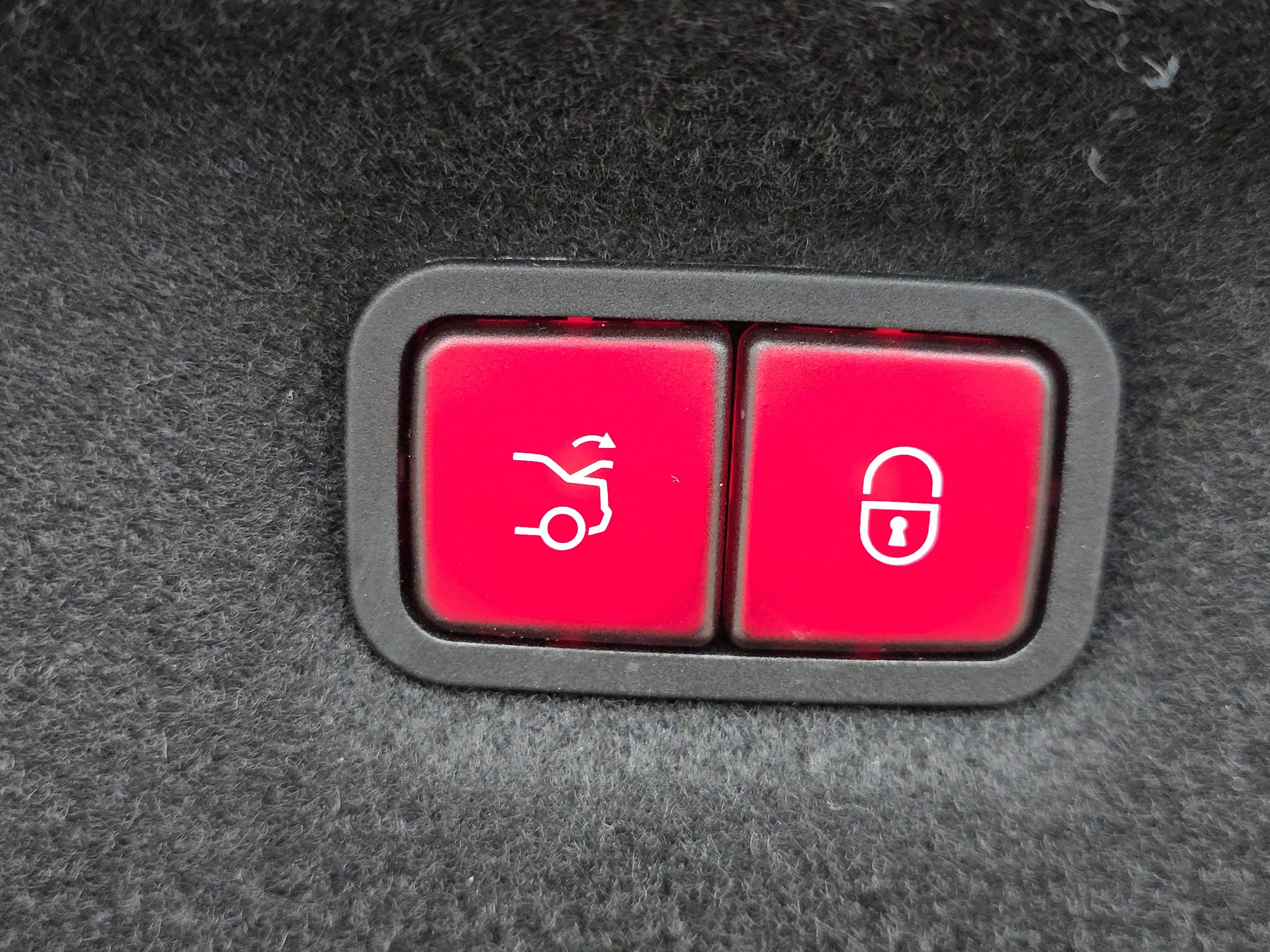 Used 2022 Mercedes-Benz SL 63 AMG AMG SL 63 image 23