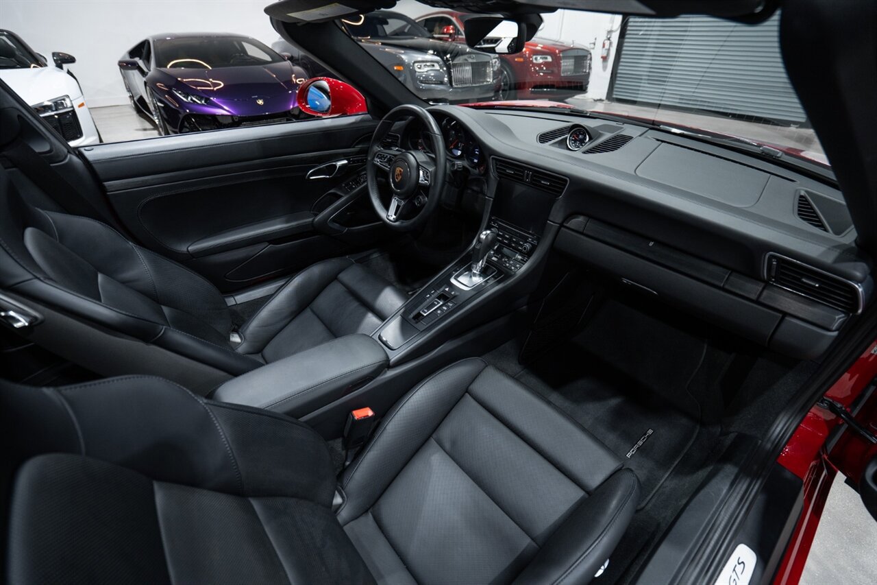 Used 2019 Porsche 911 Targa 4 GTS AWD/4WD image 32
