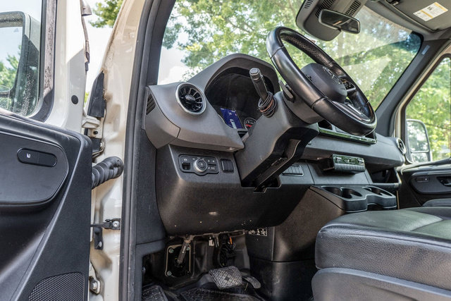 Used 2023 Mercedes-Benz Sprinter 2500 image 74