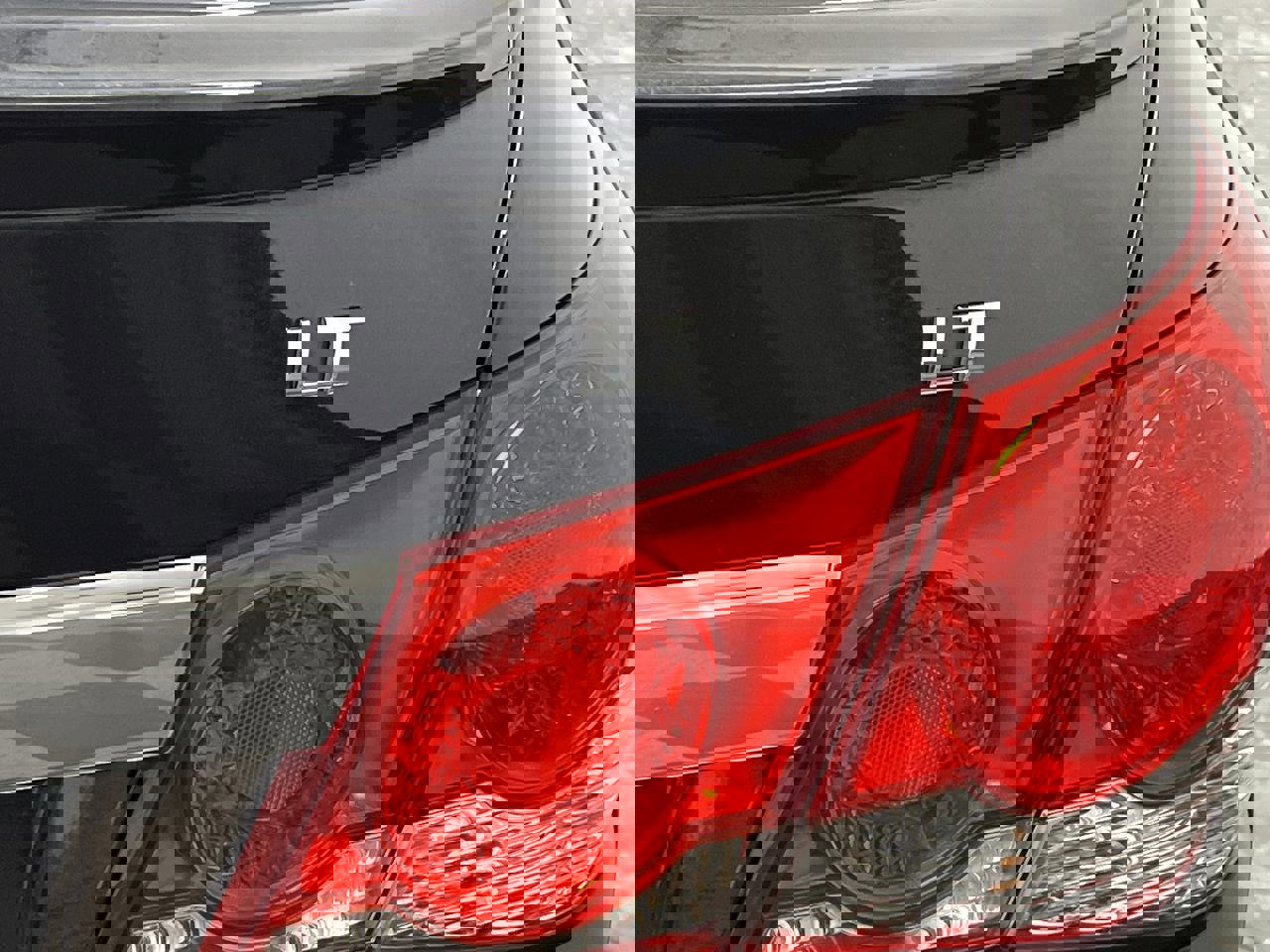 Used 2014 Chevrolet Cruze LT w/ RS Package FWD image 25