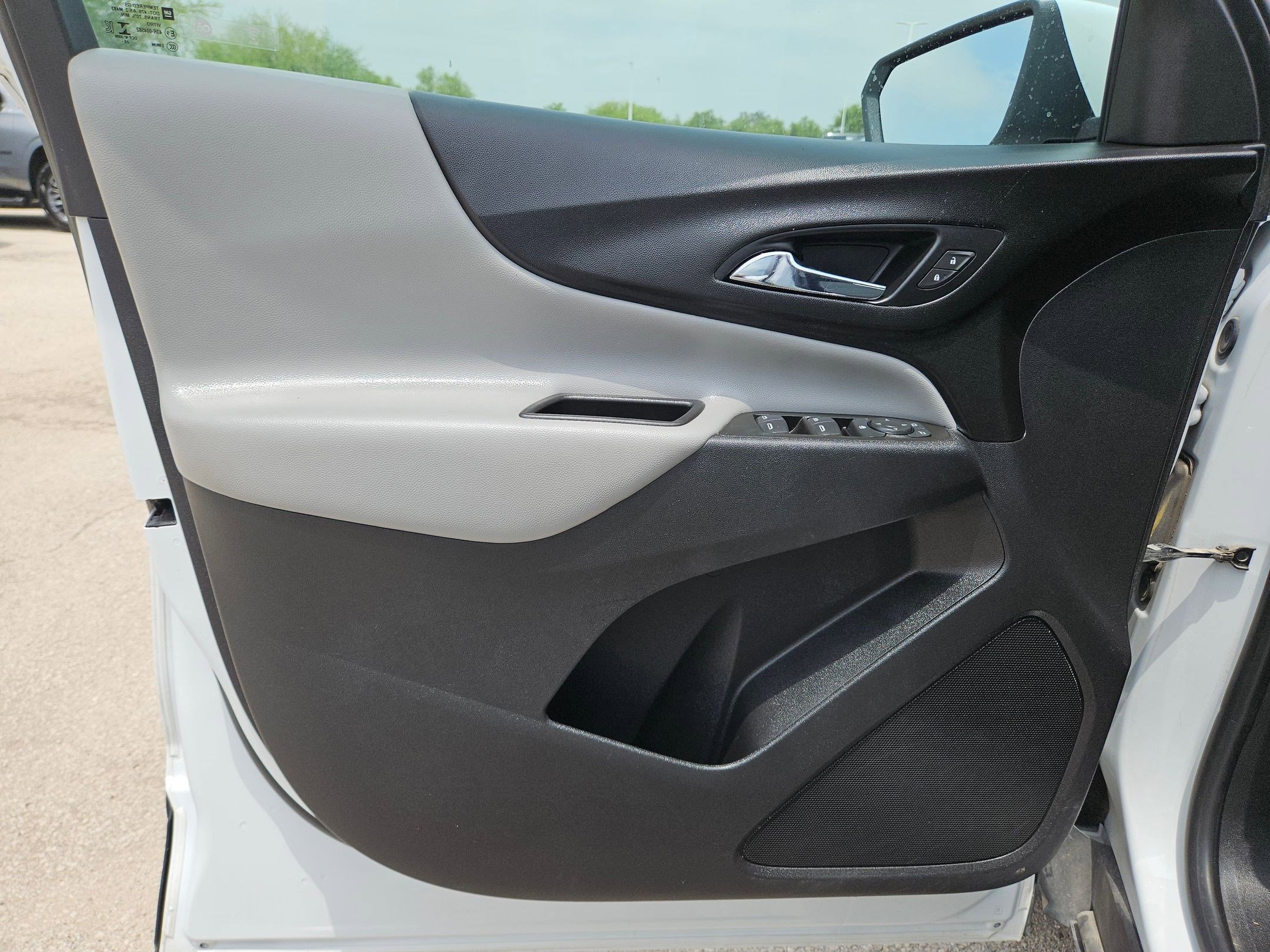 Certified 2021 Chevrolet Equinox LS FWD image 11