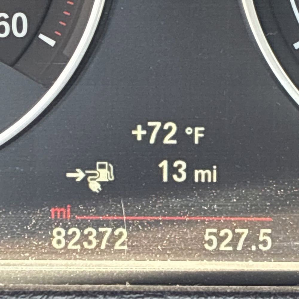 Used 2017 BMW 330e image 9