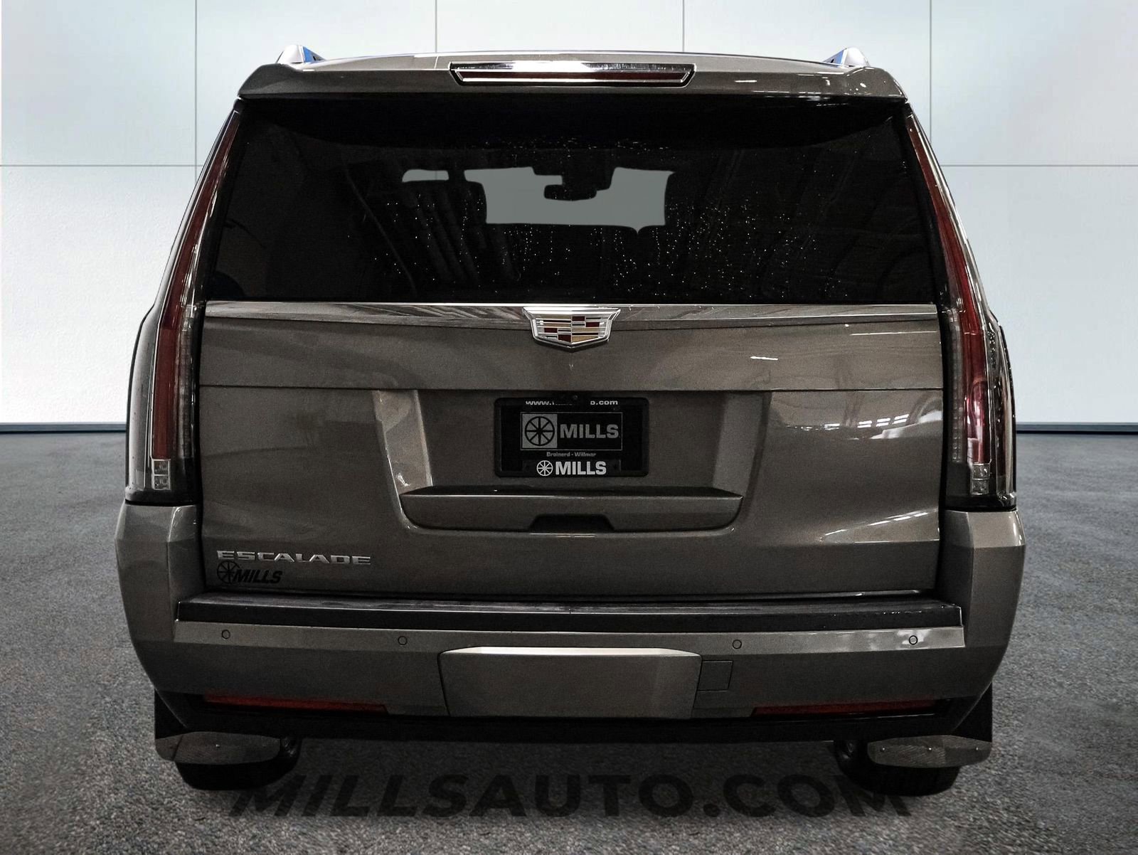 Used 2019 Cadillac Escalade ESV Platinum image 8