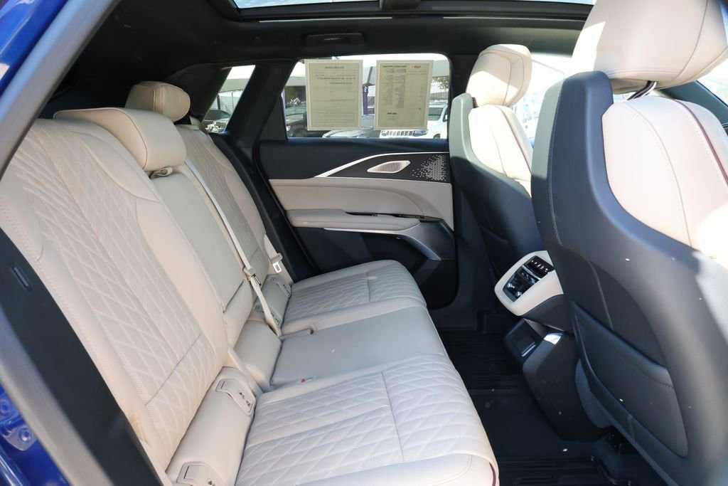 Certified 2025 Cadillac Lyriq Sport image 29