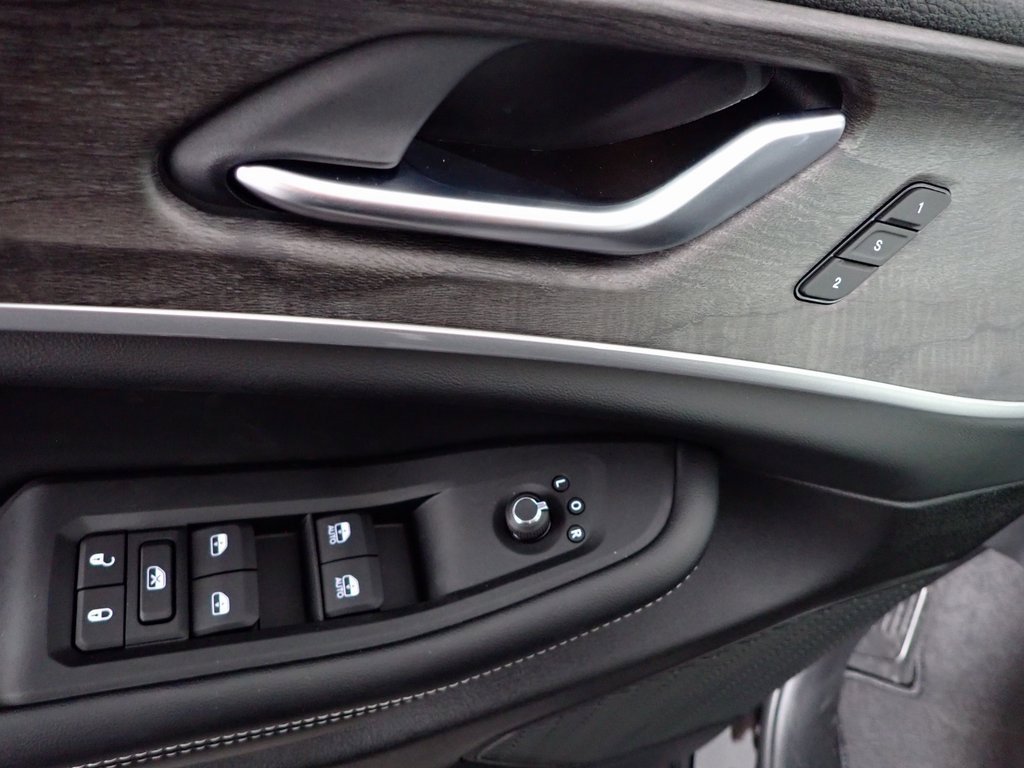 New 2025 Jeep Grand Cherokee L Limited w/ Black Appearance Package image 21