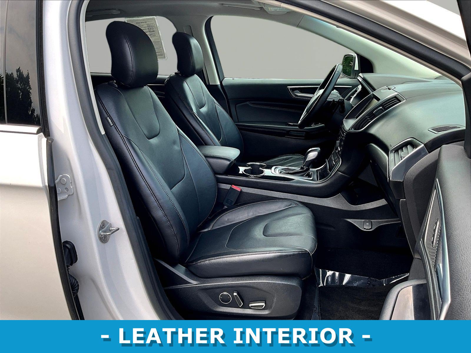 Used 2015 Ford Edge Titanium w/ Equipment Group 301A AWD/4WD image 29