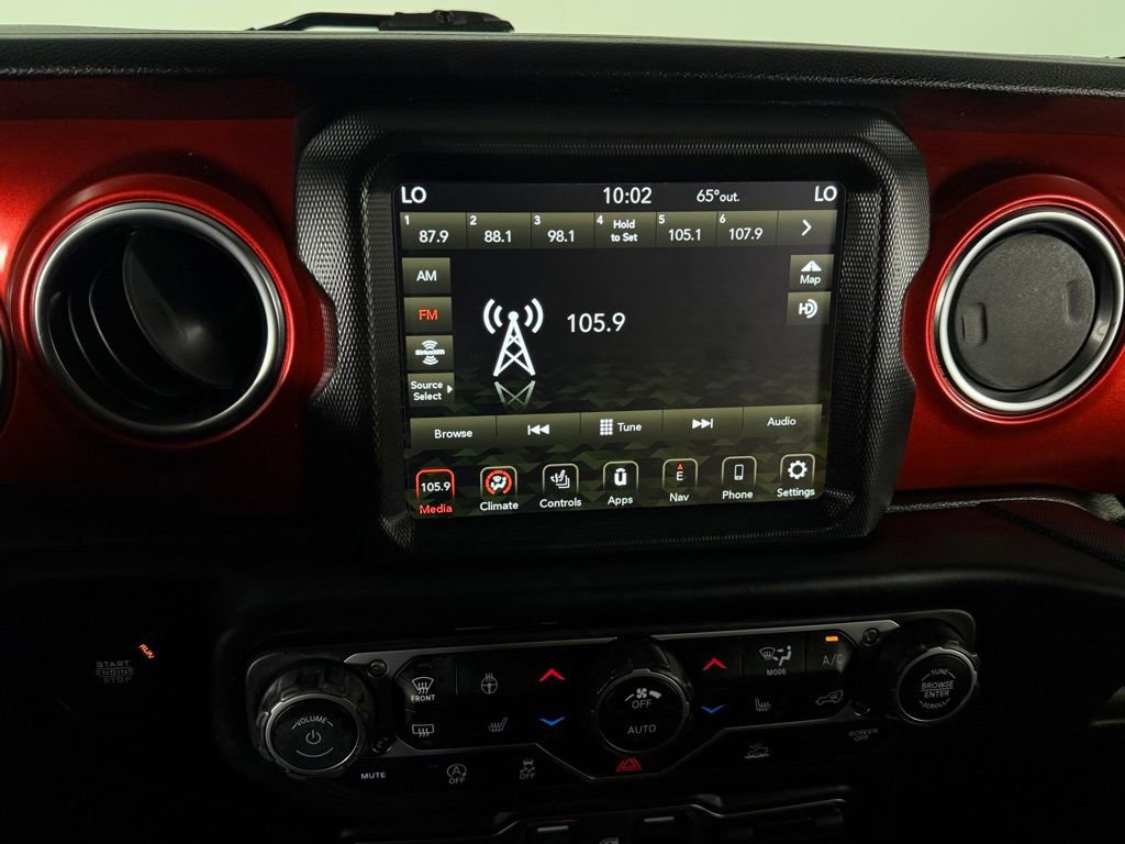 Certified 2023 Jeep Gladiator Rubicon w/ Cold Weather Group image 18