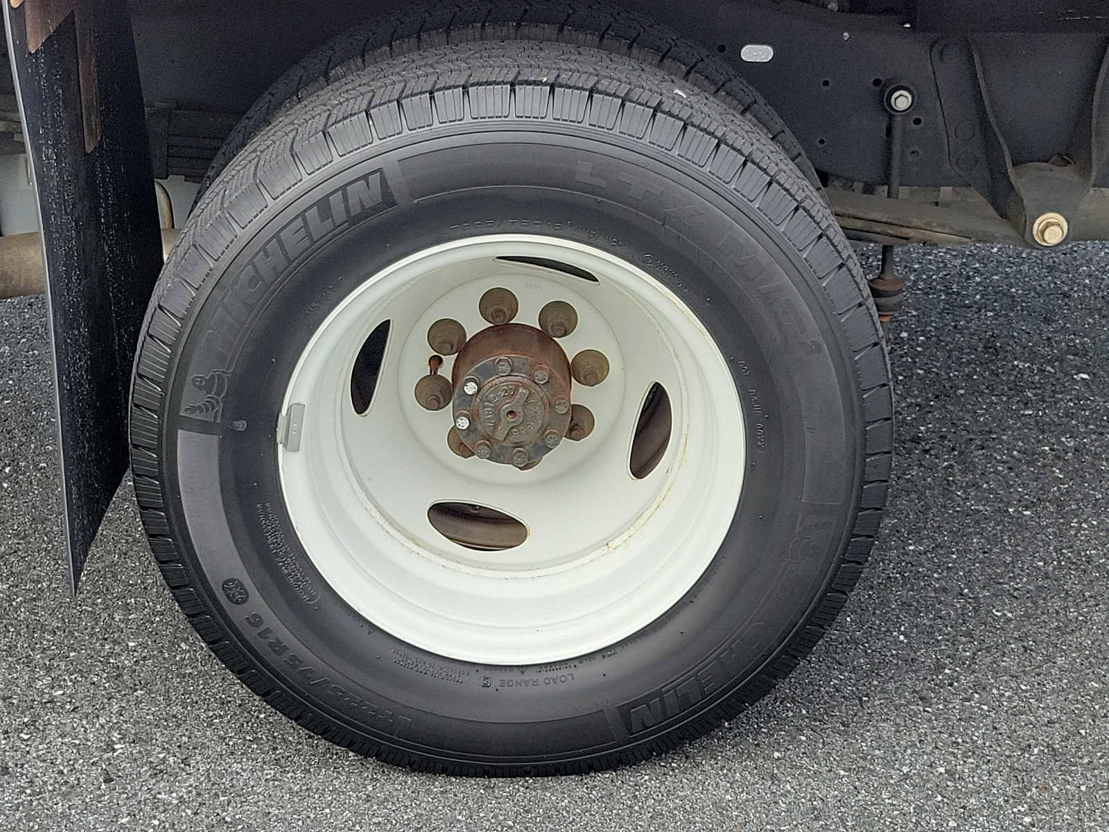 Used 2017 Ford E-350 and Econoline 350 Super Duty w/ Power Windows & Locks Group image 8