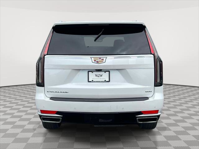 Used 2023 Cadillac Escalade ESV Premium Luxury image 5