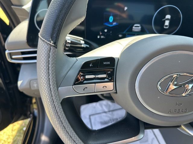 Used 2023 Hyundai Elantra SEL w/ Convenience Package FWD image 14