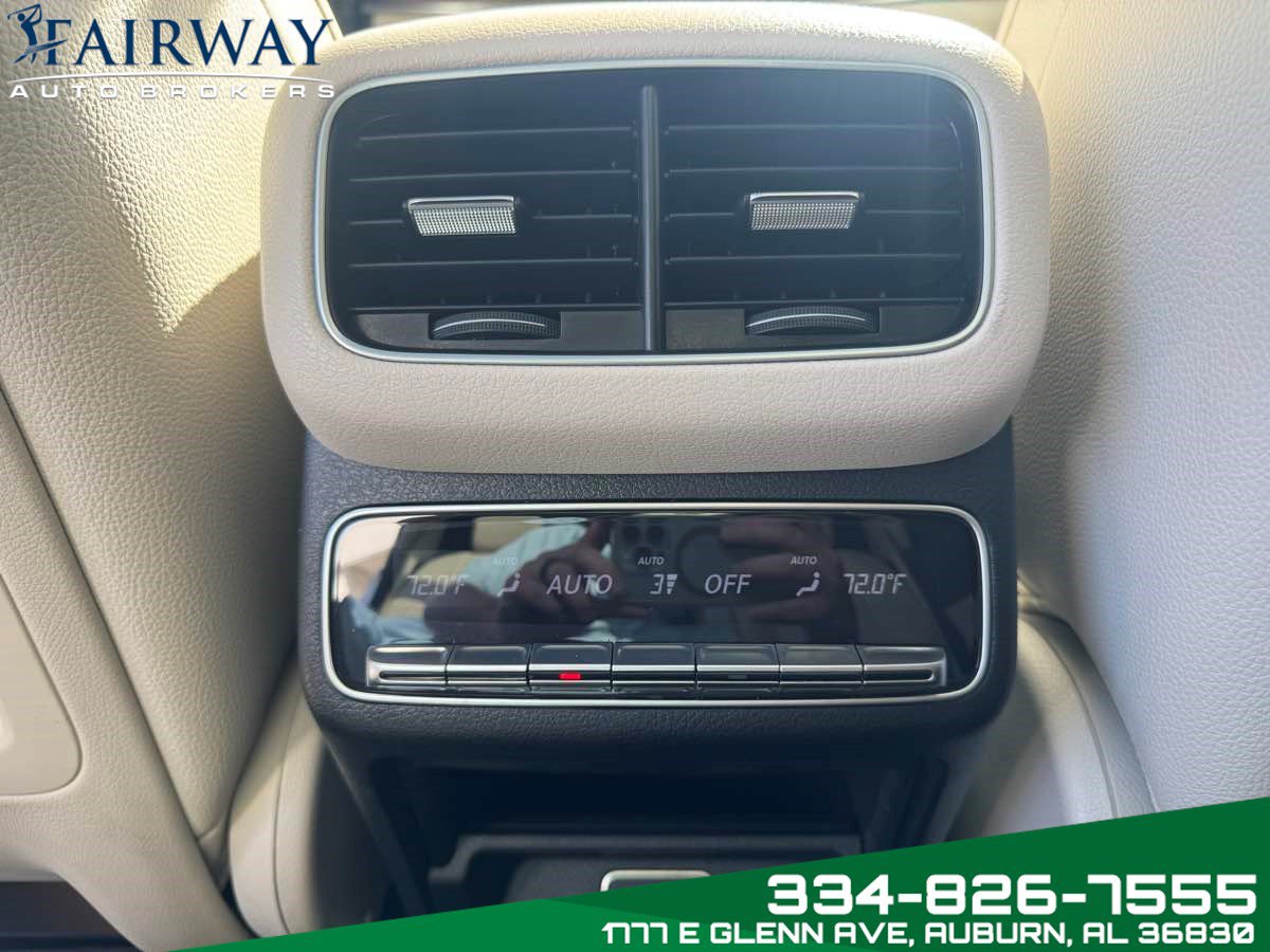 Used 2025 Mercedes-Benz GLS 450 4MATIC image 27