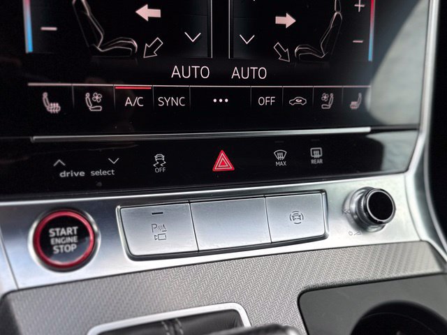 Used 2022 Audi RS 6 AWD/4WD image 30