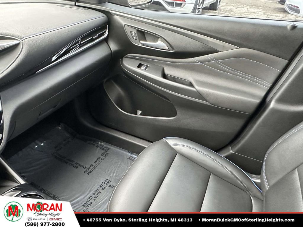 Used 2024 Buick Envista Sport Touring w/ Convenience I Package FWD image 32