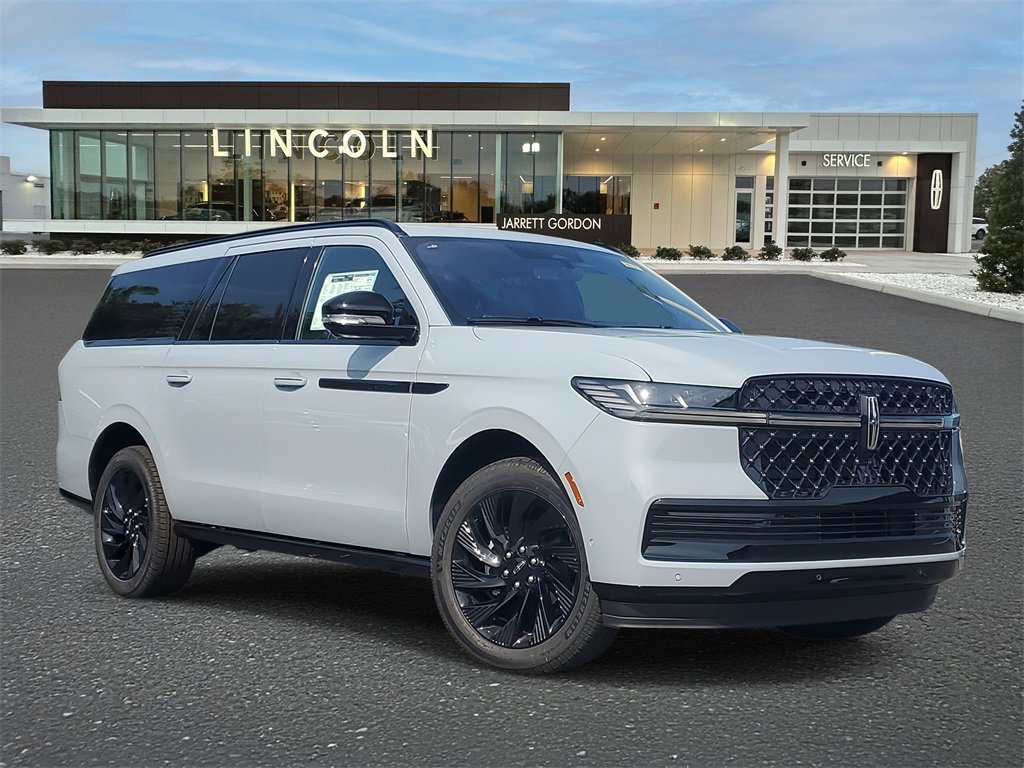 New 2025 Lincoln Navigator L Reserve w/ Jet Appearance Package image 1
