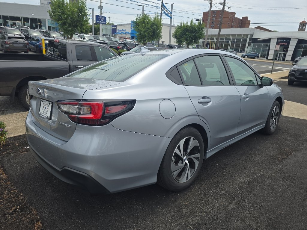 Used 2025 Subaru Legacy Premium AWD/4WD image 4