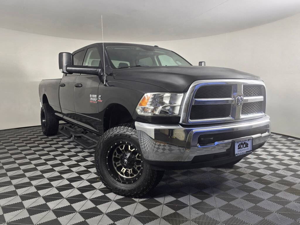 Used 2018 RAM 3500 Tradesman w/ Chrome Appearance Group image 2