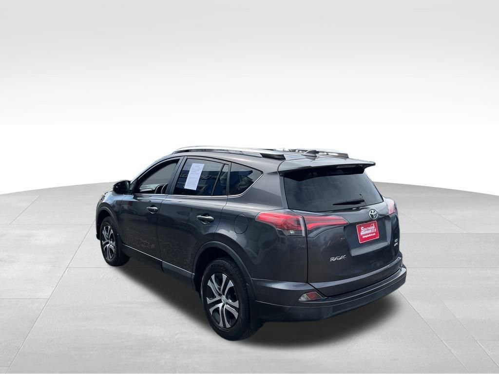 Used 2016 Toyota RAV4 LE image 25