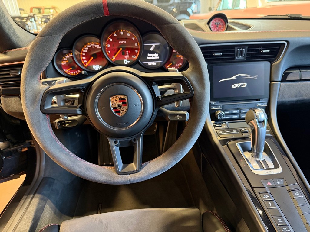 Used 2018 Porsche 911 GT3 image 30