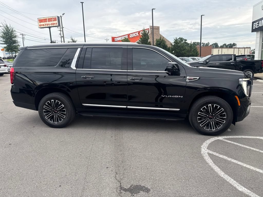 Used 2025 GMC Yukon XL Elevation RWD image 6