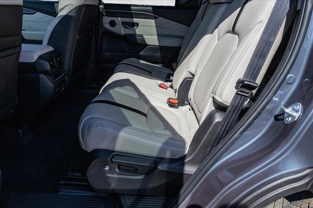 New 2026 Honda Pilot Touring image 23