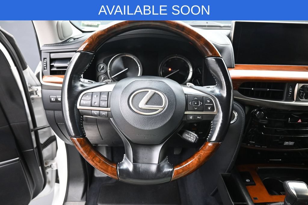 Used 2016 Lexus LX 570 4WD w/ Luxury Package image 18