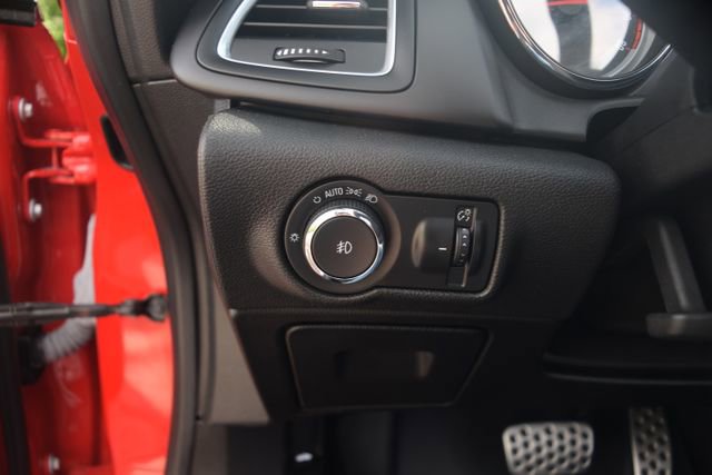 Used 2019 Buick Cascada Sport Touring w/ Dark Effects Package FWD image 7