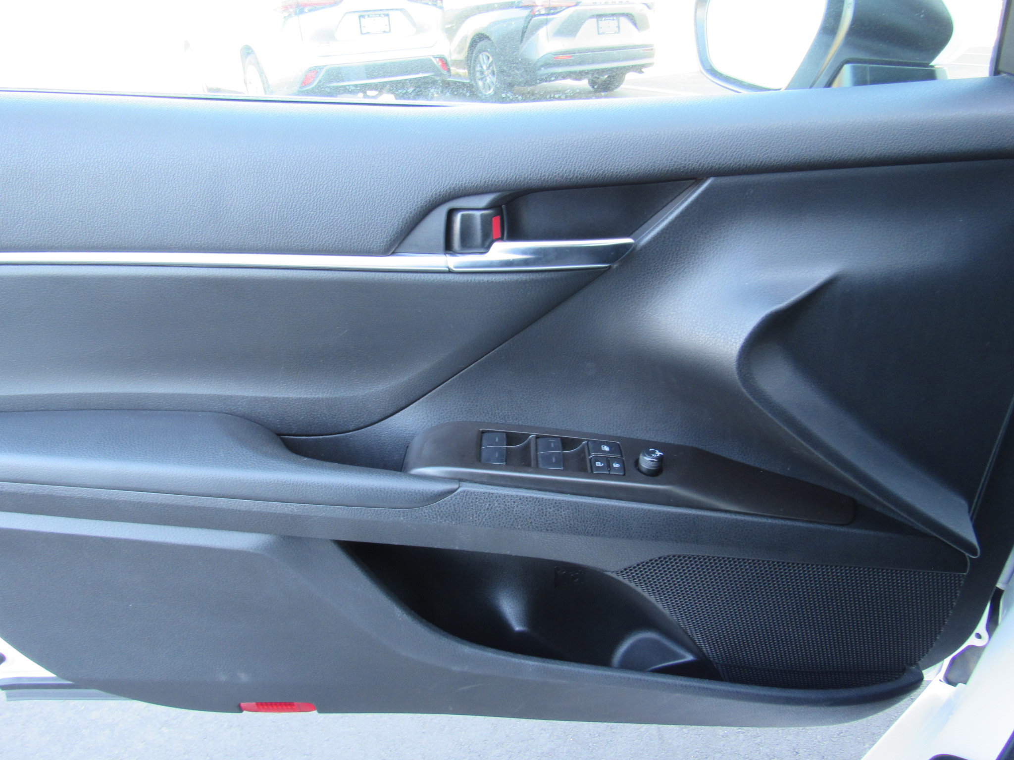 Used 2024 Toyota Camry LE image 11