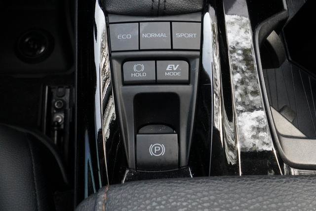 Used 2025 Toyota Camry XLE image 22