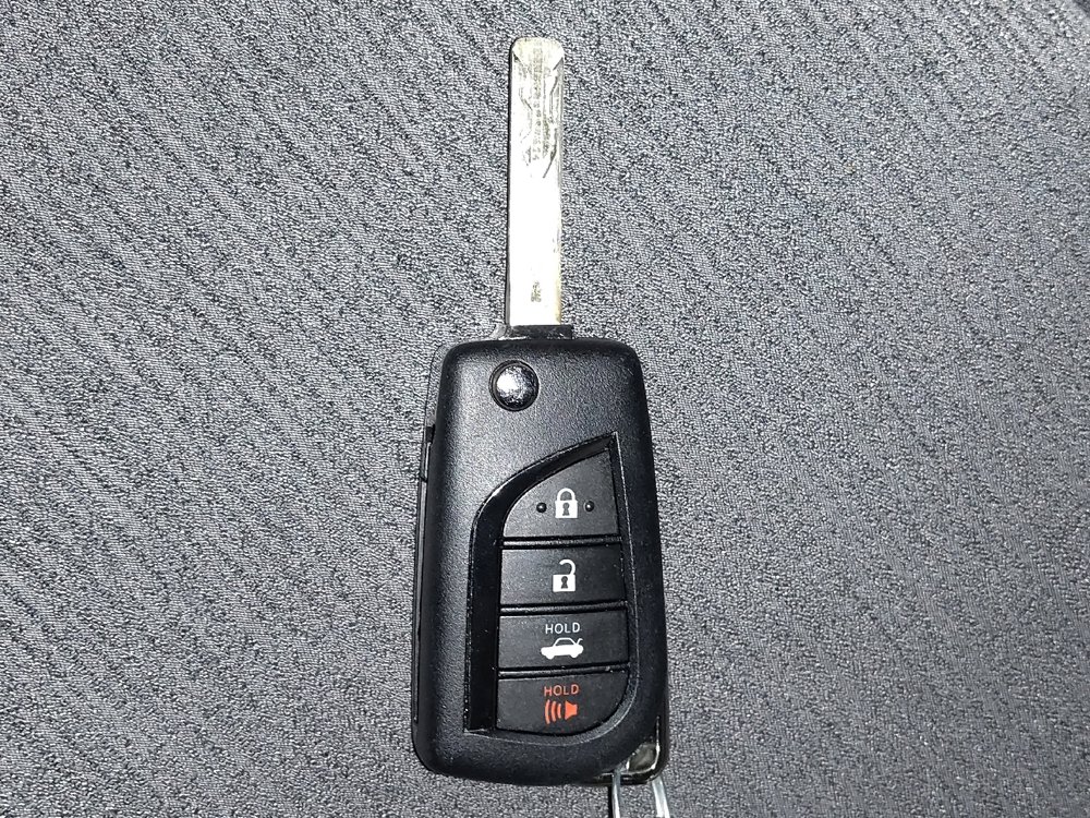 Used 2023 Toyota Camry LE image 32