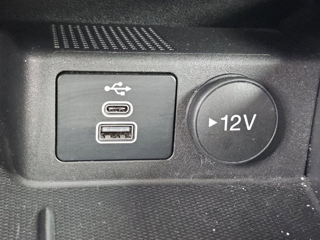 Used 2025 Ford Escape Active image 13