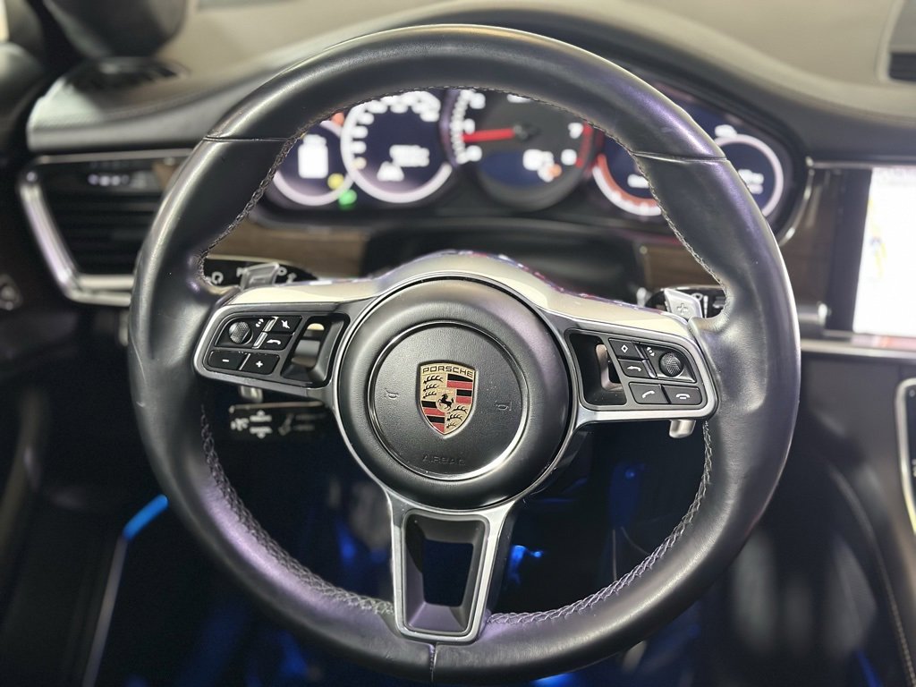 Used 2017 Porsche Panamera 4 image 11