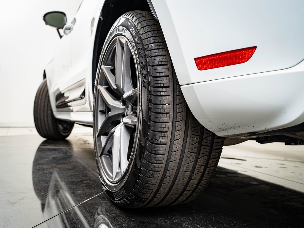 Certified 2025 Porsche Macan Turbo image 42