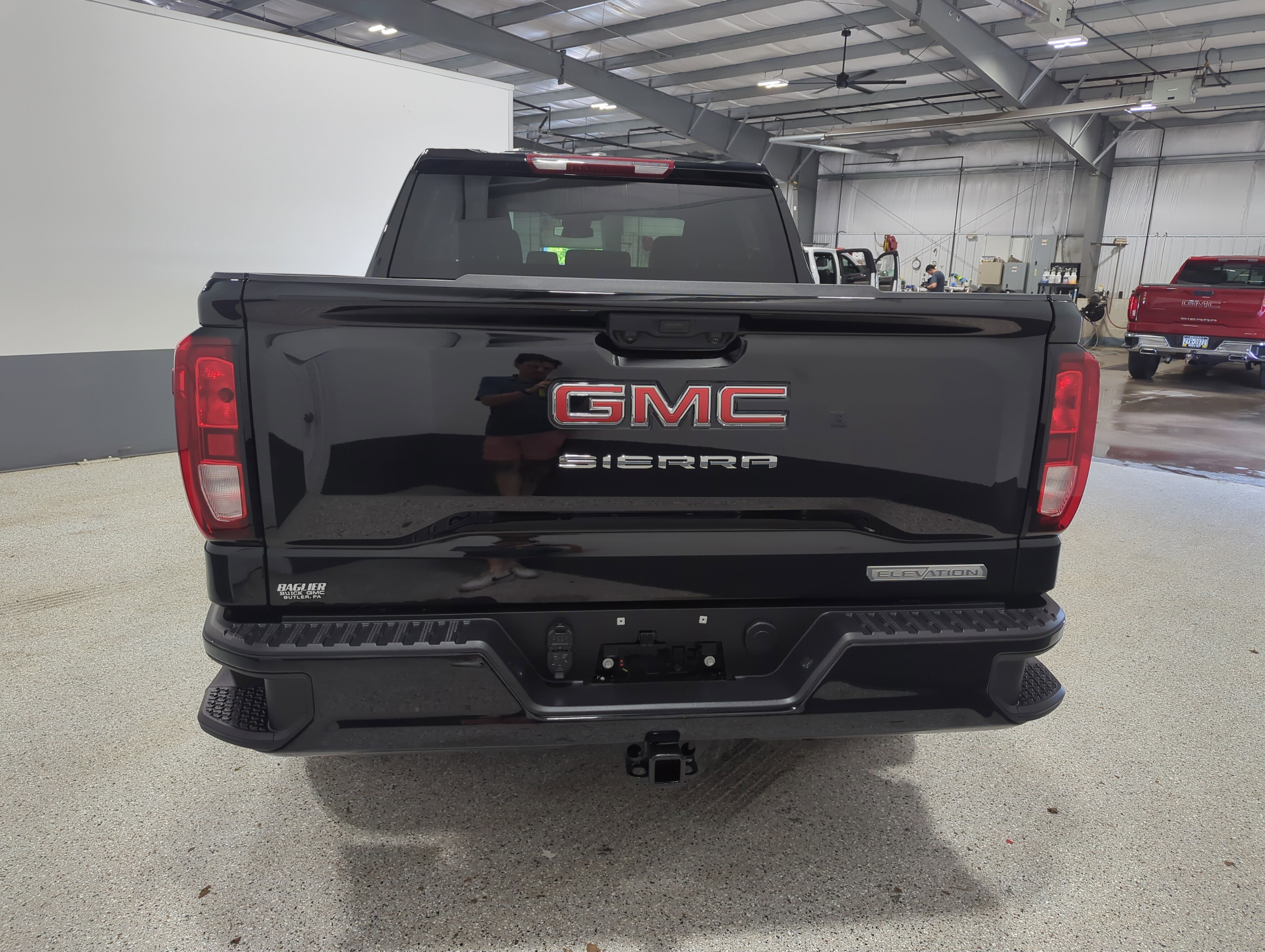 Used 2025 GMC Sierra 1500 Elevation image 4