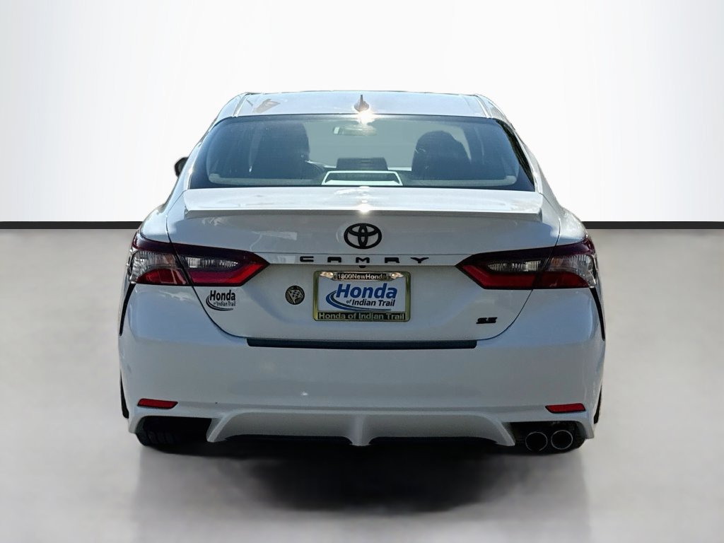 Used 2024 Toyota Camry SE w/ Blackout Package (TMS) FWD image 6