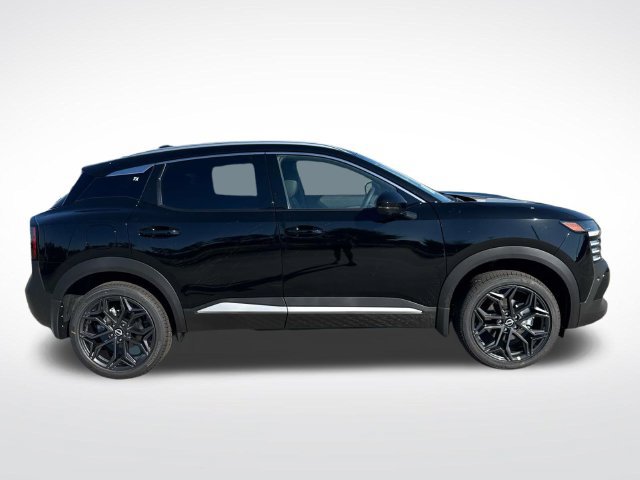 New 2027 Nissan Kicks SR w/ Cold Weather Package FWD image 10