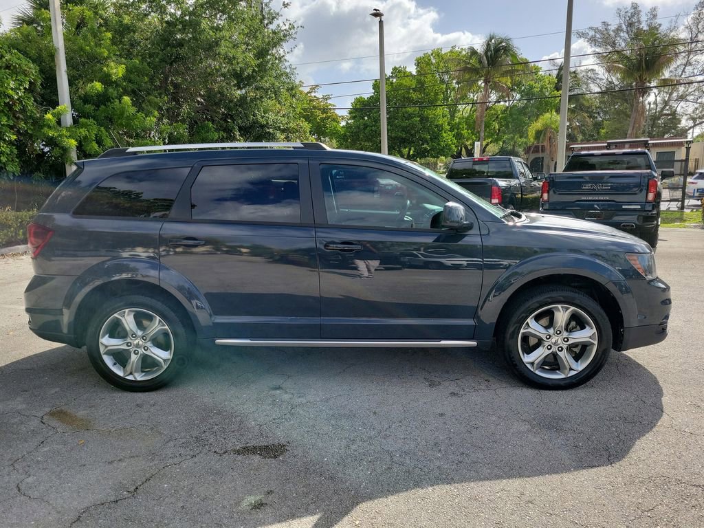 Used 2017 Dodge Journey Crossroad FWD image 10