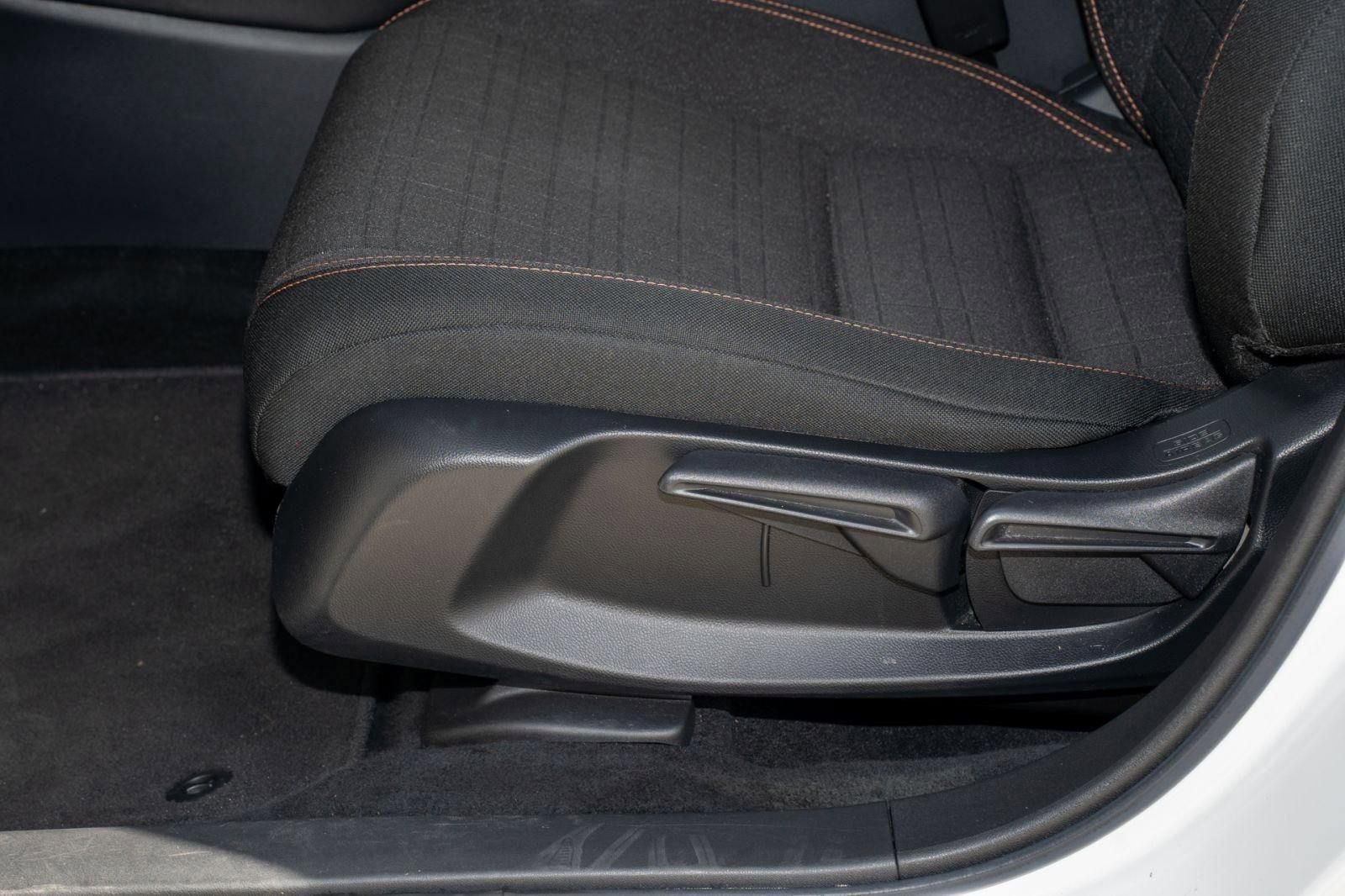 Certified 2024 Honda HR-V Sport image 29