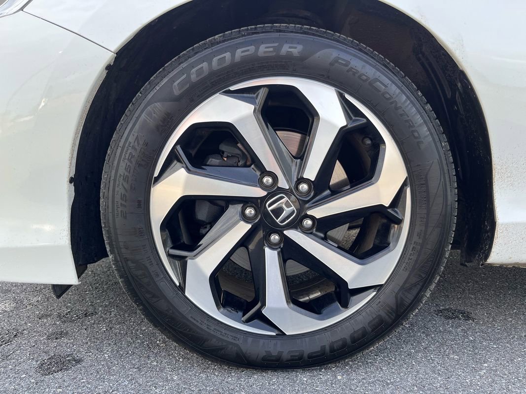 Used 2017 Honda Accord EX-L image 24