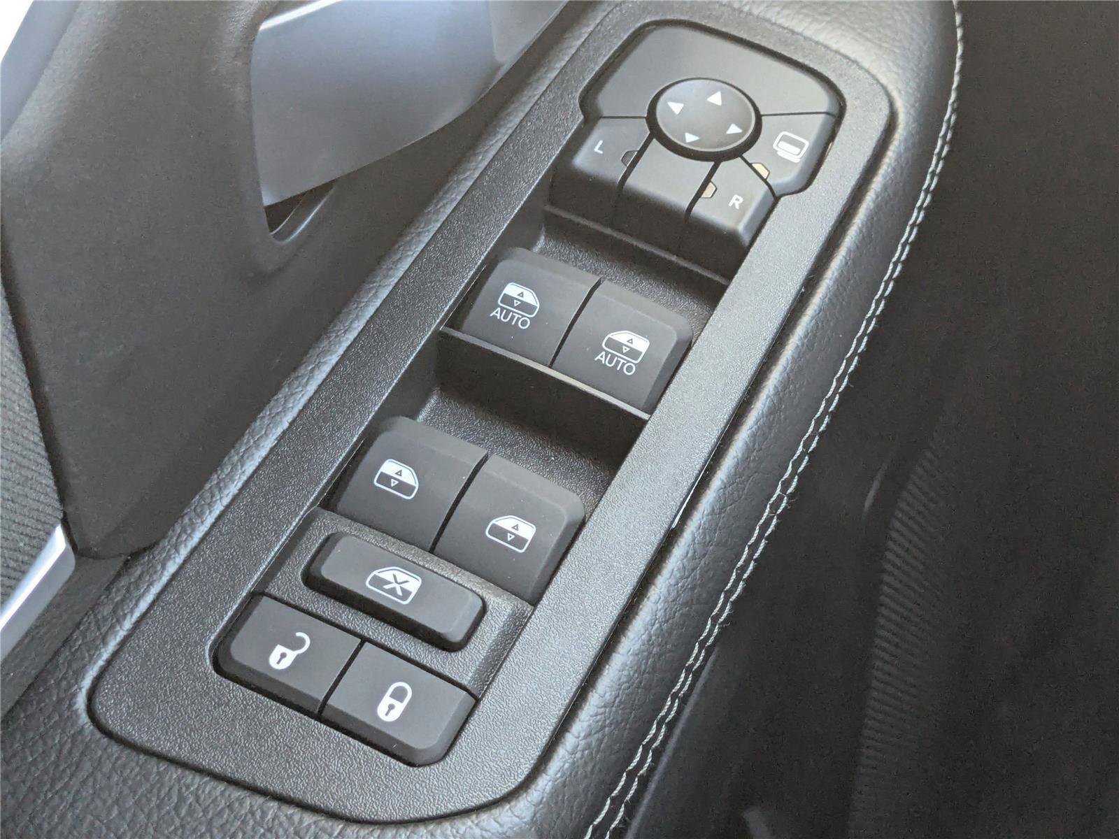 New 2026 RAM 3500 Big Horn AWD/4WD image 21