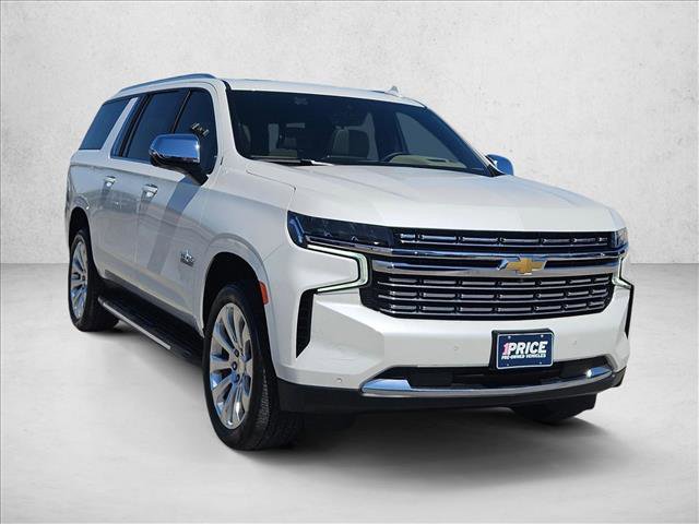Used 2024 Chevrolet Suburban Premier w/ Premium Package RWD image 3