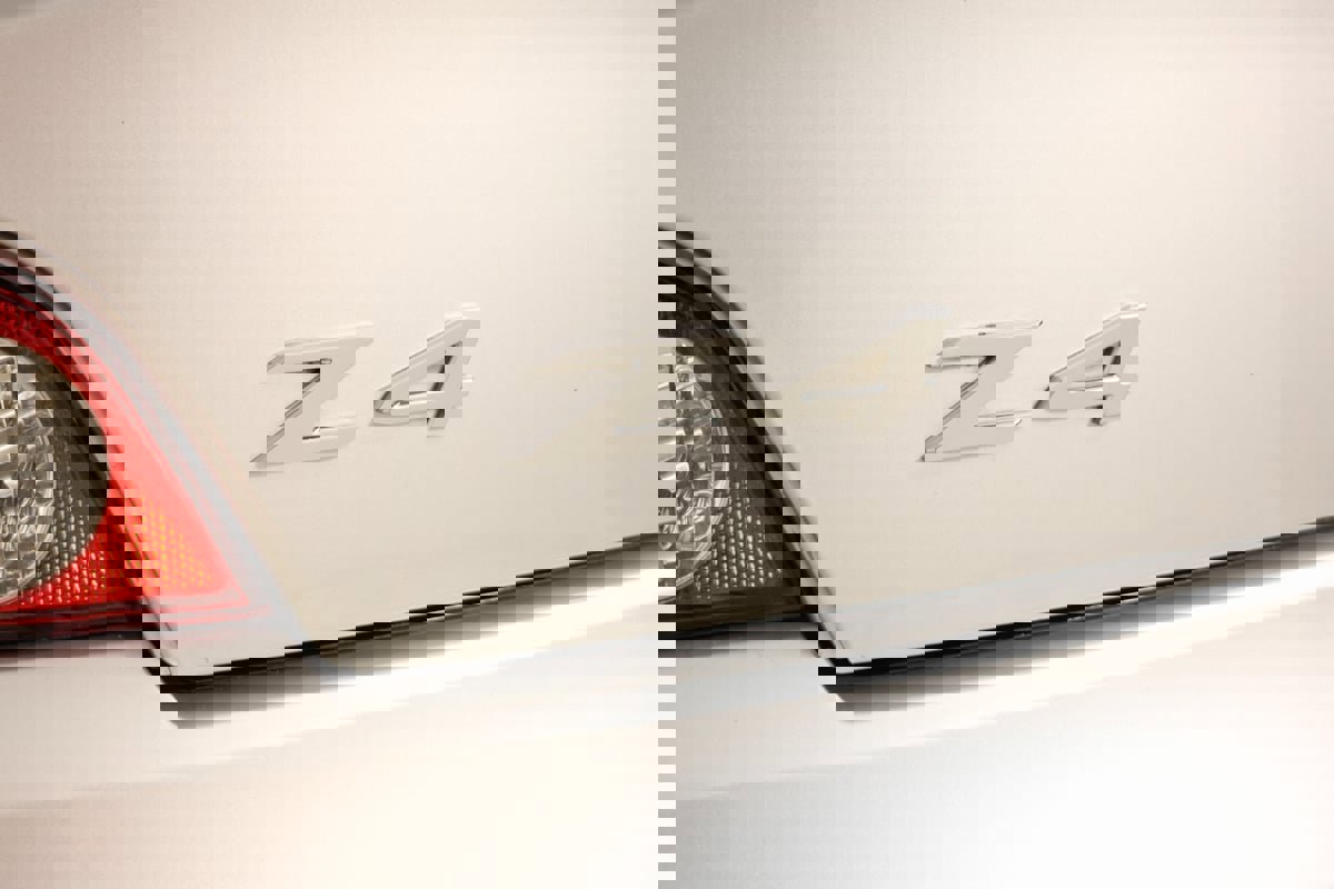 Used 2004 BMW Z4 2.5i image 27