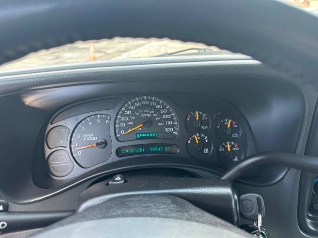 Used 2005 Chevrolet Avalanche Z71 w/ Sun And Sound Package image 18