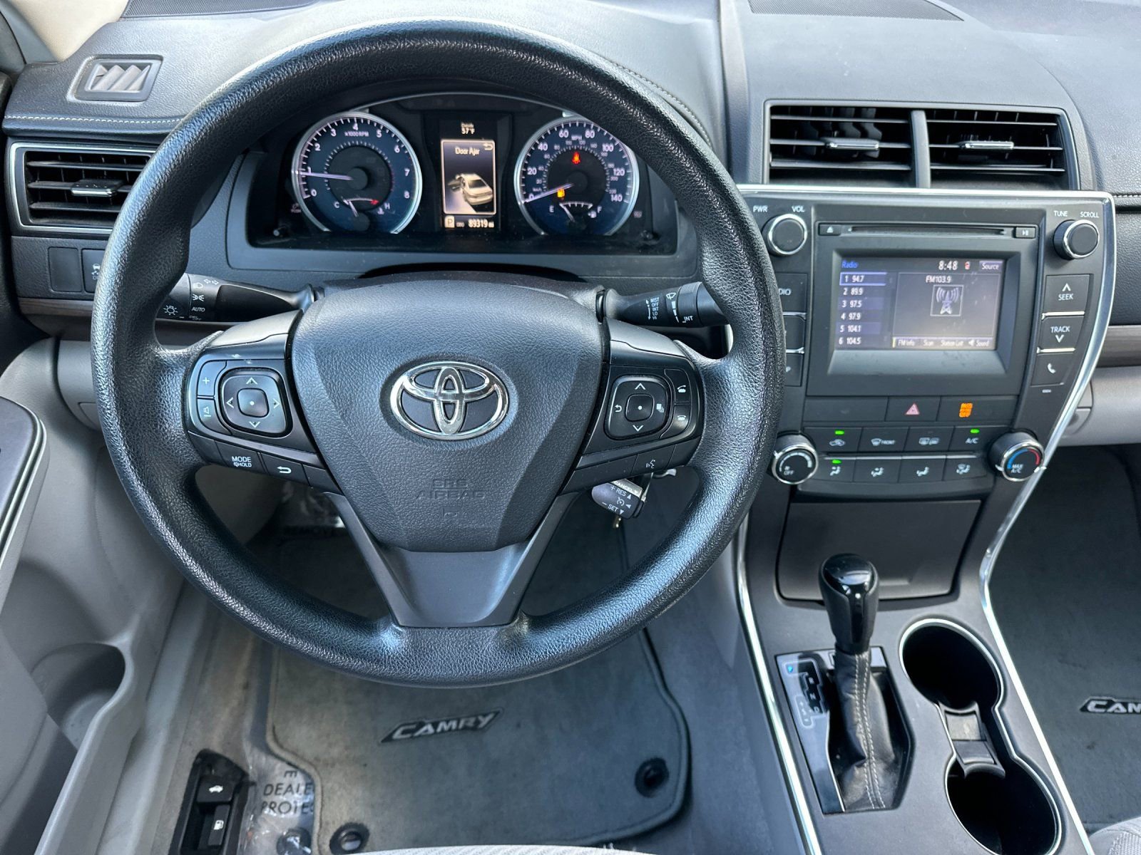 Used 2016 Toyota Camry LE FWD image 14