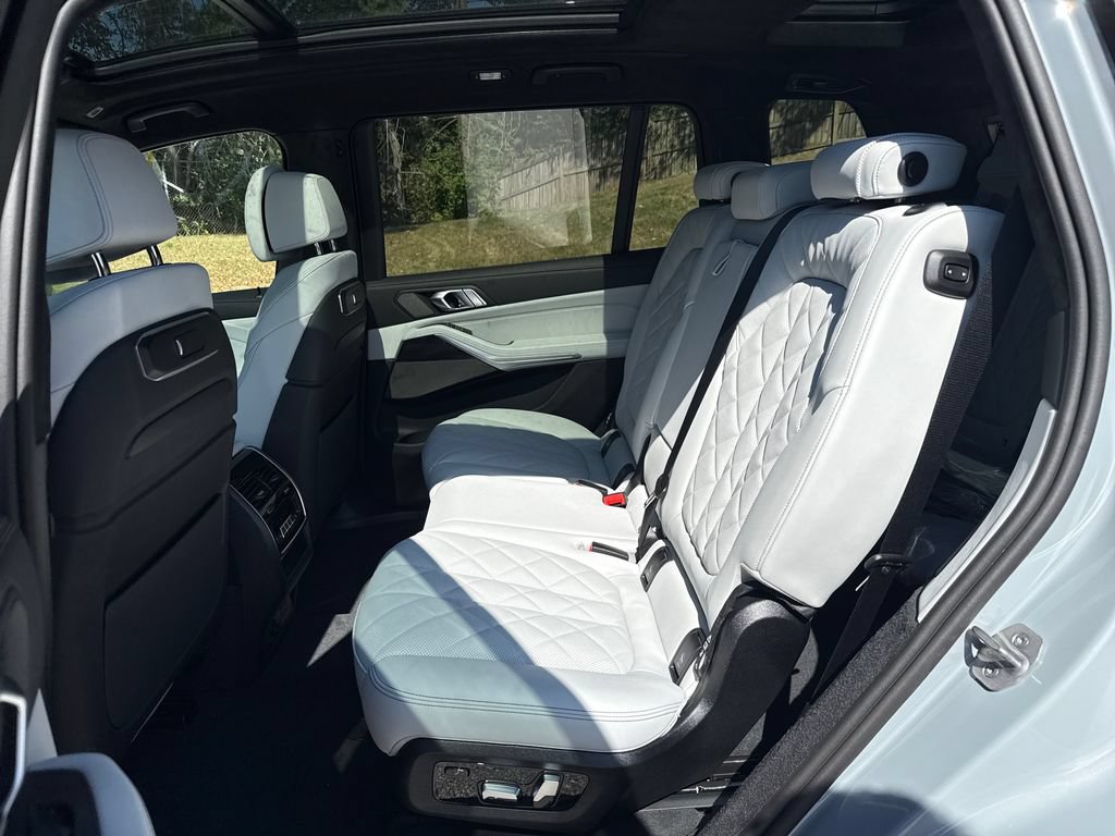 New 2027 BMW X7 xDrive40i w/ M Sport Package AWD/4WD image 22
