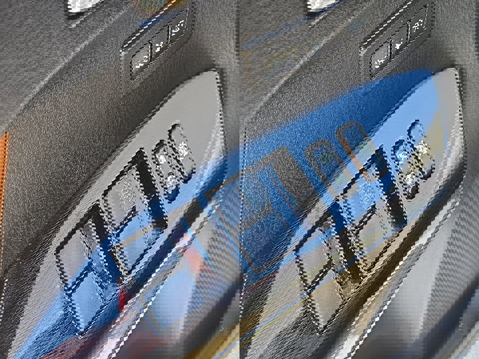 Used 2016 Toyota RAV4 Limited image 14