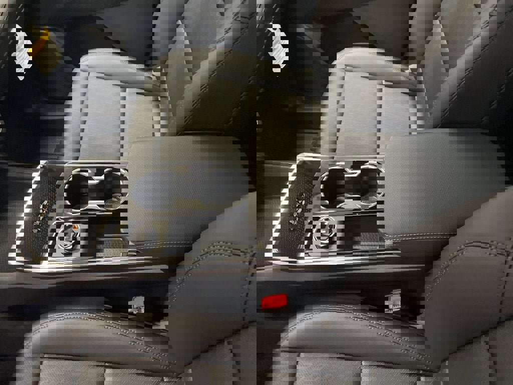 New 2026 Chevrolet Equinox LT w/ Convenience Package II image 16